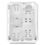 Wellis Manhattan Life hot tub